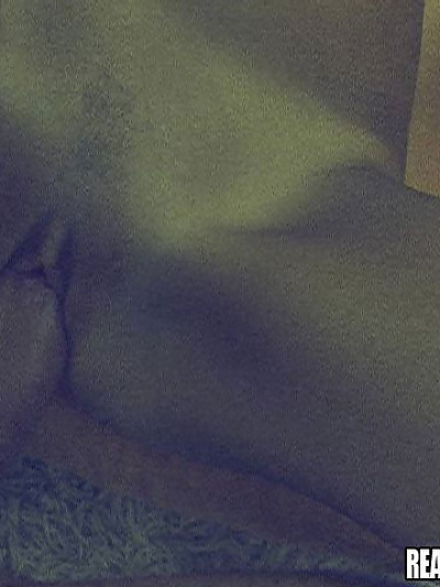 Jessica blows her boyfriend and then gets fucked hard missionary