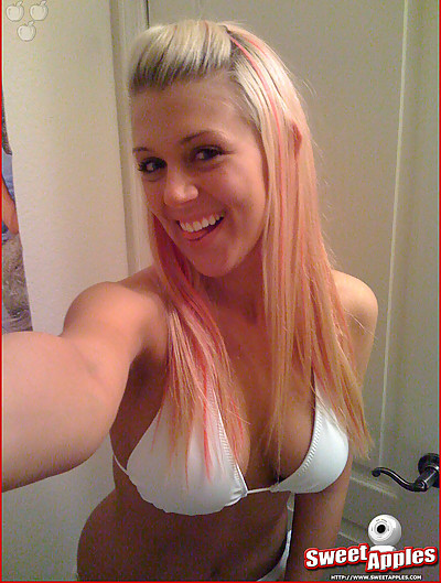 Sweet Apples Webcam & Selfshot Mega Site